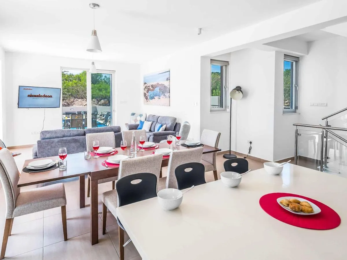 Villa Gelos Protaras 0*,